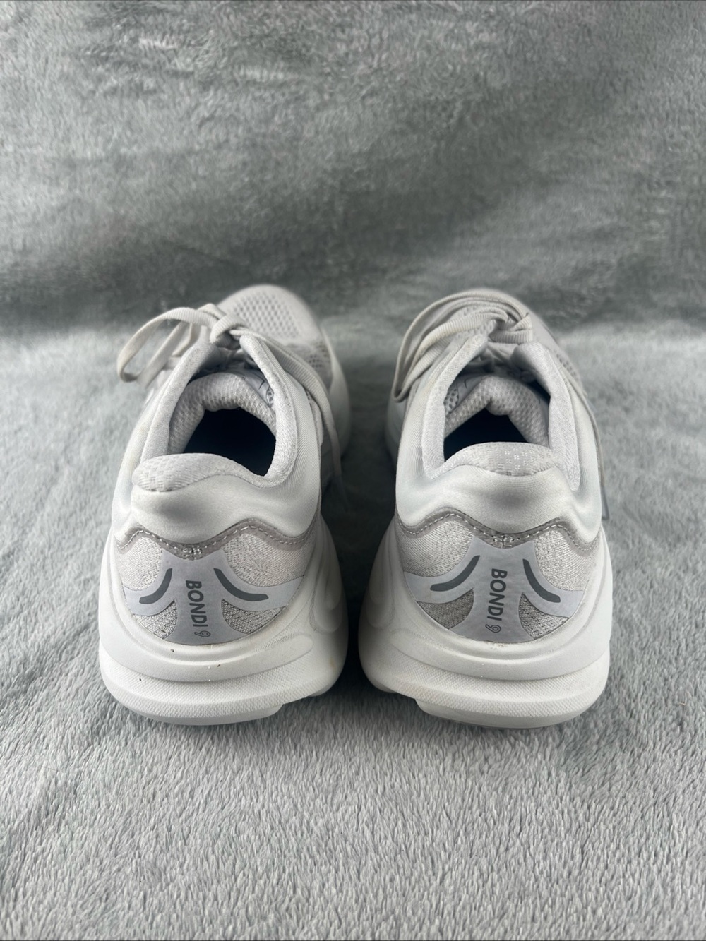 Hoka Bondi 9 Womens Size 7B Gray White Athletic Running Shoe Sneaker Comfort - Picture 5 of 11